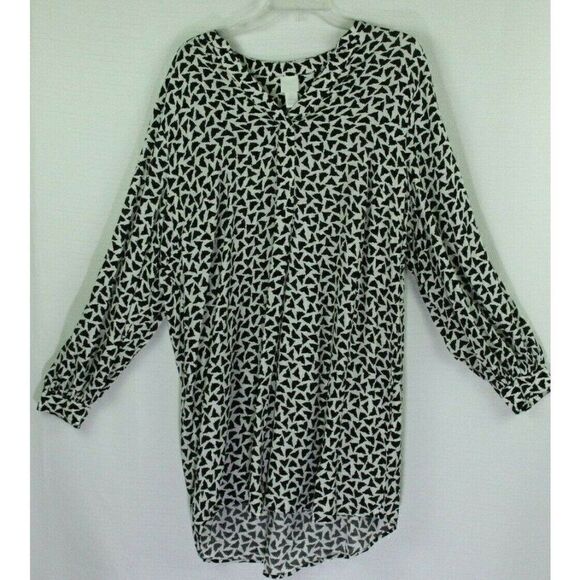 H&M Dress Long Sleeves Pullover V-Neck Womens Medium FLAW missing 1 button - Picture 1 of 9